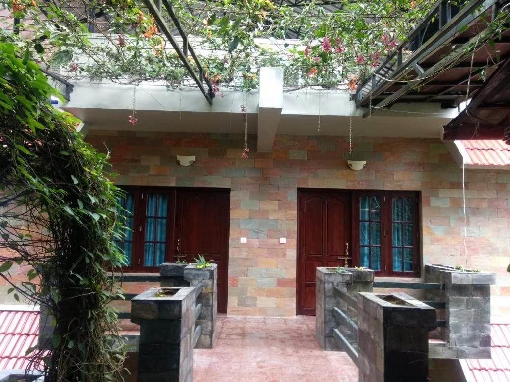Shamrock Holiday Home Munnar Extérieur photo